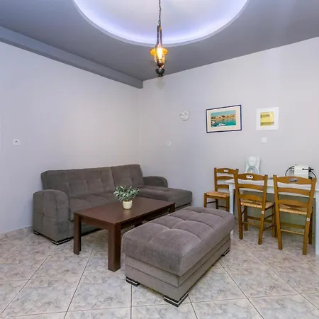 Petra Mare 2 * Thimonia