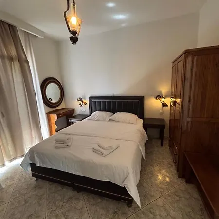 Petra Mare 2 * Thimonia